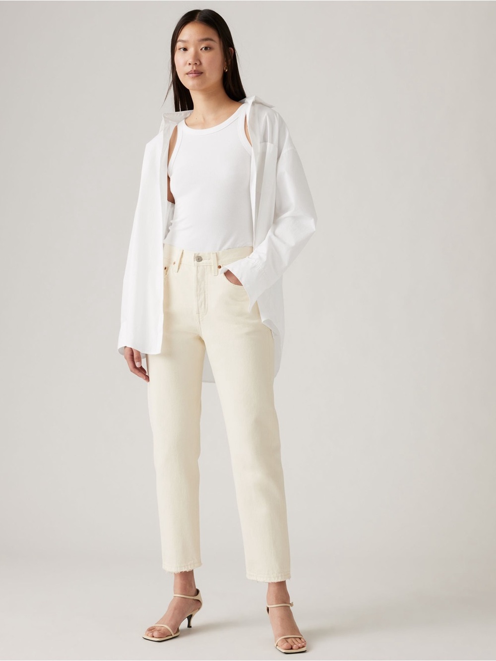 Levi's Straight Leg Jeans in Cream